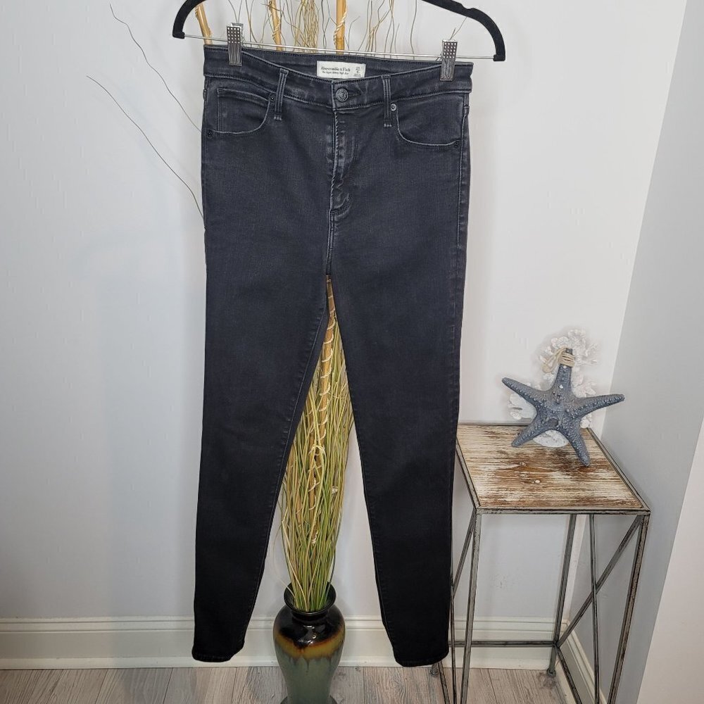 Abercrombie‎ & Fitch Jeans Womens 4 / 27 Long